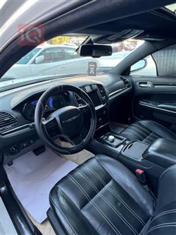 کرایسلەر 300